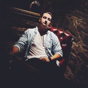 Meet your Posher, Thomas